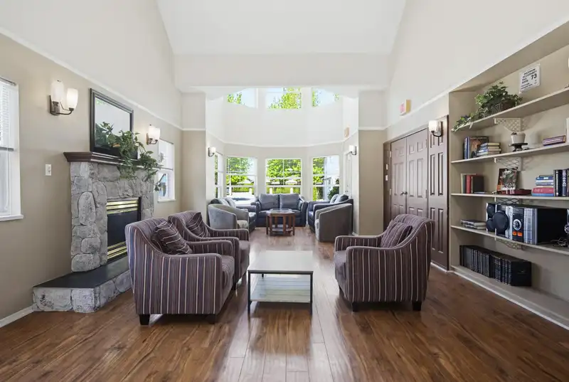 83 16318 82 AVENUE - photo 4 of 40