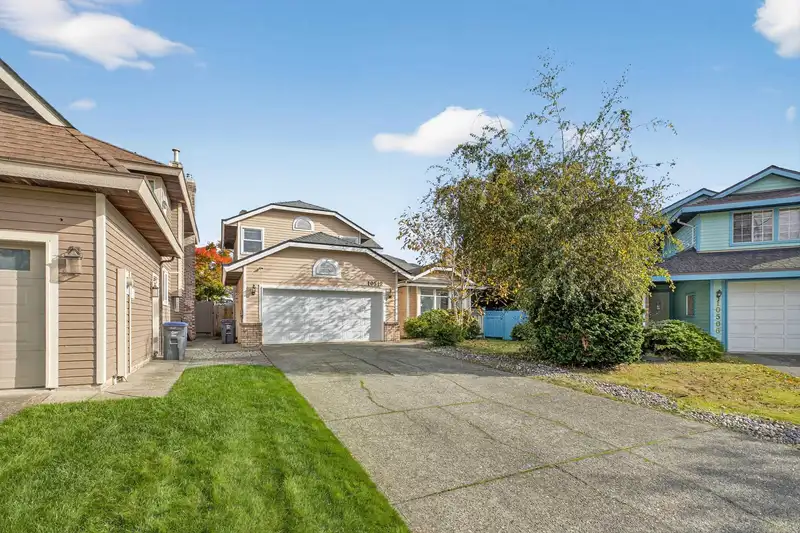 10512 WOODGLEN PLACE - photo 2 of 35