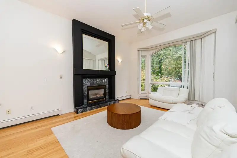 10132 156 STREET - photo 2 of 38