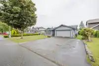 14586 89 AVENUE - thumbnail 2