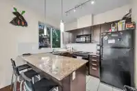 410 10455 UNIVERSITY DRIVE - thumbnail 9