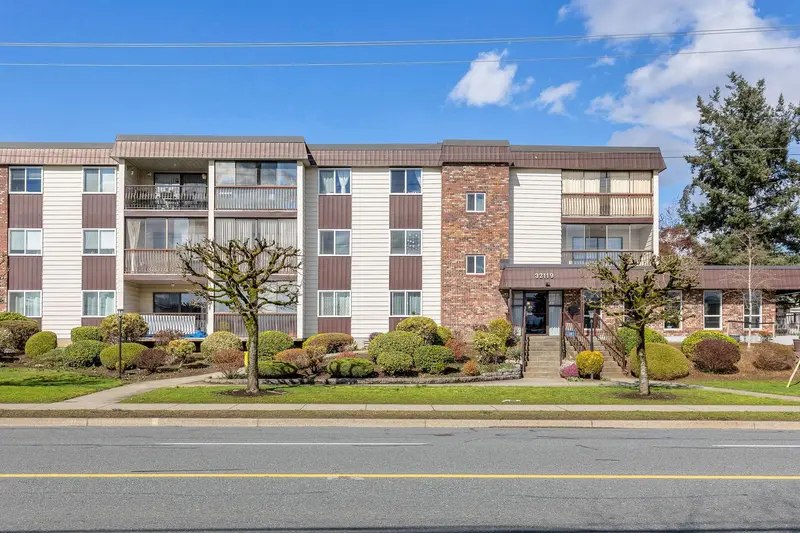 107 32119 OLD YALE ROAD - photo 2 of 25