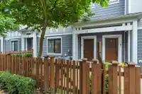 12 19133 73 AVENUE - thumbnail 2
