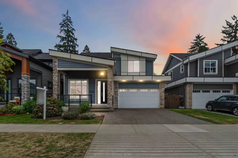 17138 0A AVENUE - photo 2 of 25