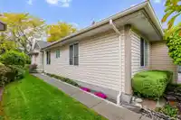 45 6140 192 STREET - thumbnail 2