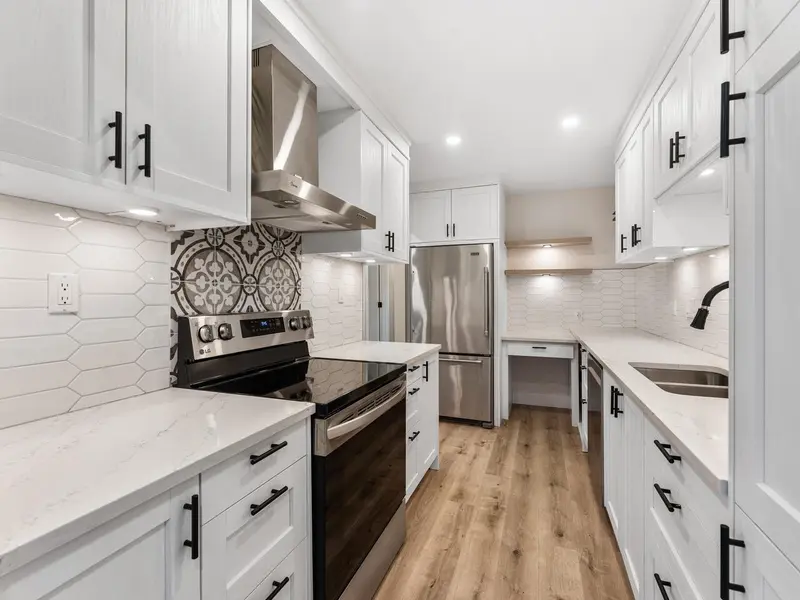 211 5191 203 STREET - photo 1 of 25