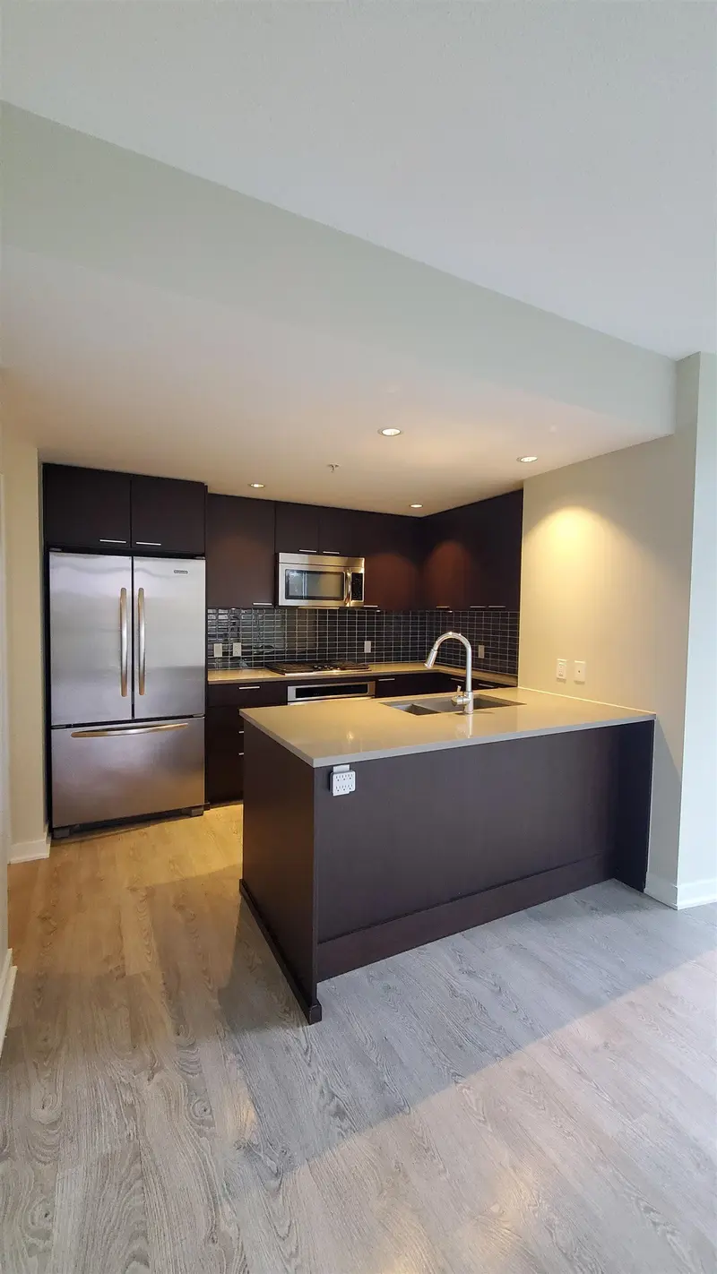 702 2975 ATLANTIC AVENUE - photo 4 of 25