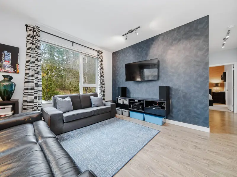 316 9250 UNIVERSITY HIGH STREET - photo 2 of 25