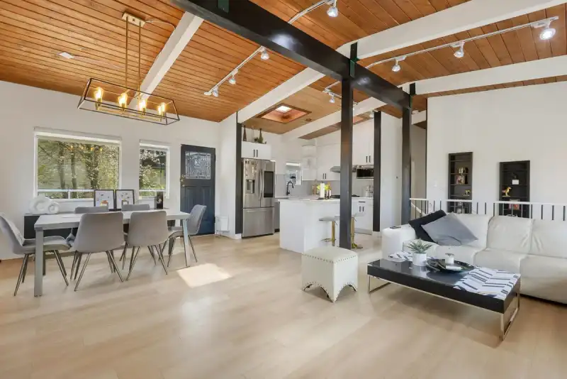 11412 RIVER ROAD - photo 2 of 40