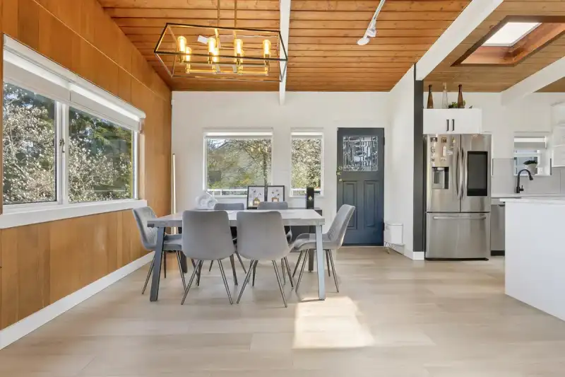 11412 RIVER ROAD - photo 4 of 40