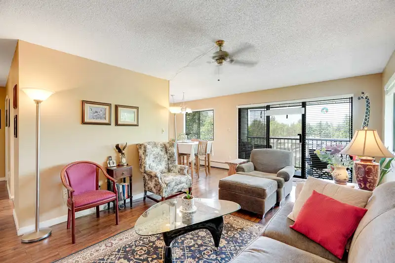 305 7473 140 STREET - photo 3 of 39