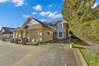 207 16031 82 AVENUE - thumbnail 1