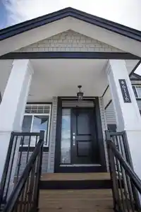 6116 147B STREET - thumbnail 2