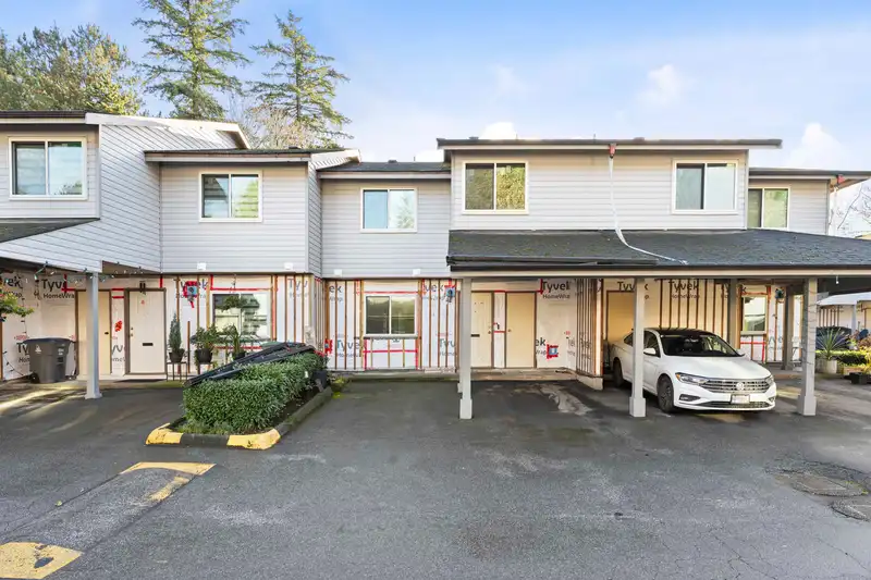 164 7261 140 STREET - photo 1 of 24