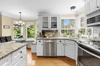16279 79 AVENUE - thumbnail 4