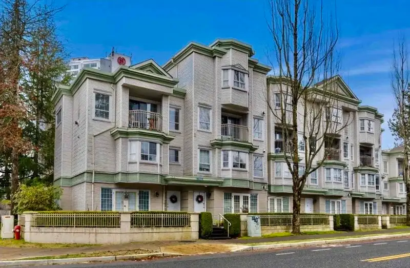 323 15268 105 AVENUE - photo 1 of 25