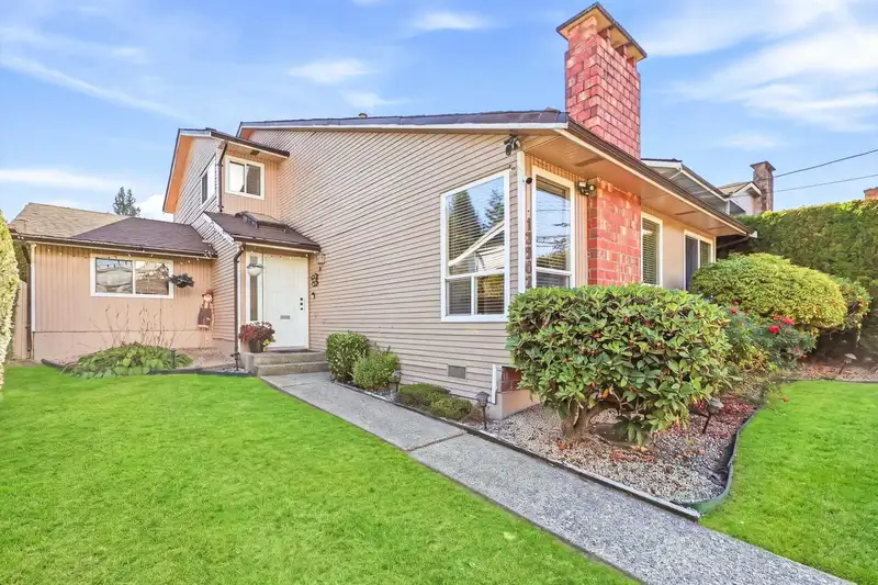 13902 80 AVENUE - photo 3 of 25