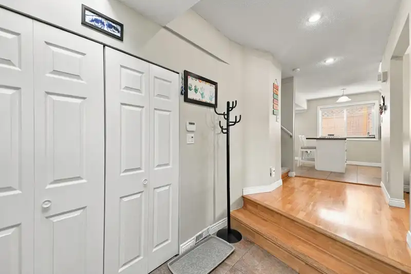 13902 80 AVENUE - photo 4 of 25