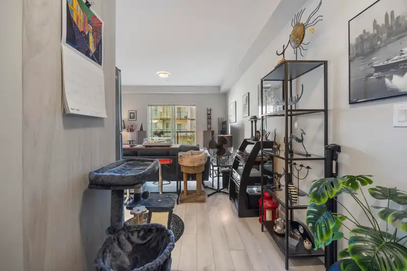 13768 108 AVENUE - photo 4 of 40