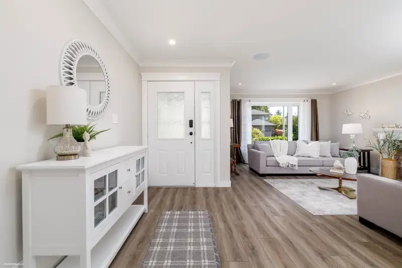 12311 SOUTHPARK CRESCENT - photo 2 of 30