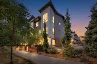 10 7177 194A STREET - thumbnail 1