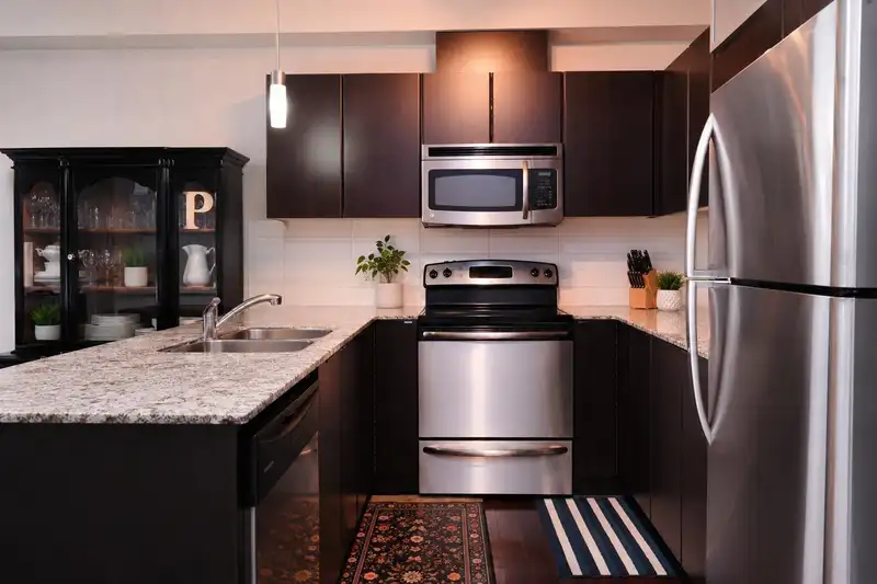 123 9655 KING GEORGE BLVD BOULEVARD - photo 4 of 12