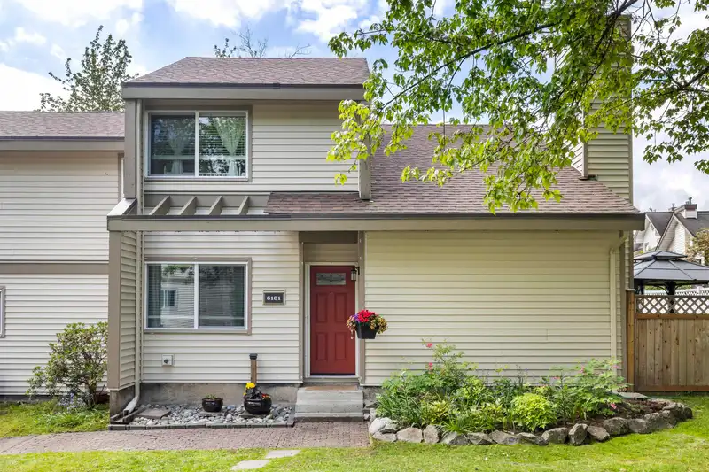 6181 W GREENSIDE DRIVE - photo 2 of 29