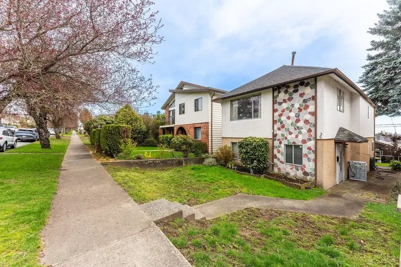 36 E 60TH AVENUE - photo 2 of 21