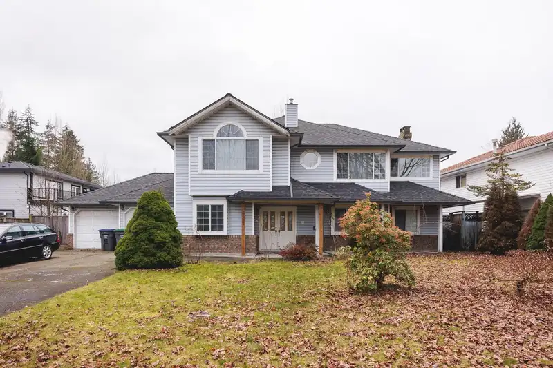 9437 151 STREET - photo 1 of 40