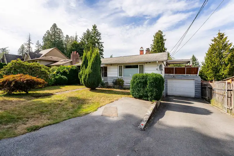 10725 127A STREET - photo 2 of 40