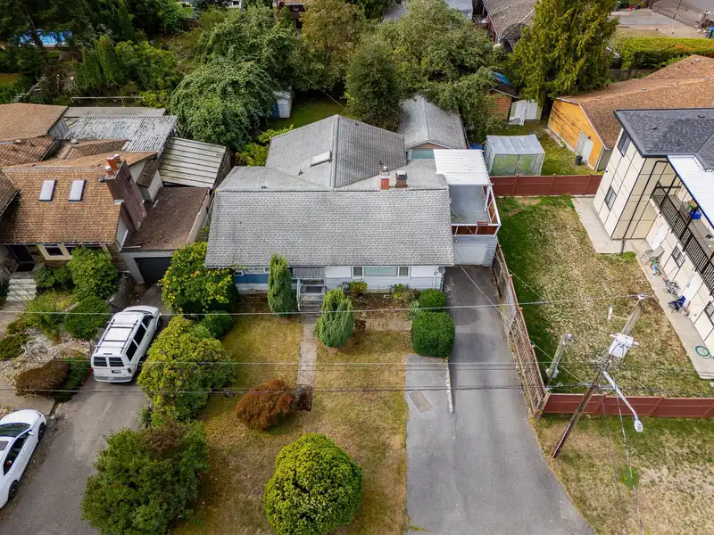 10725 127A STREET - photo 3 of 40