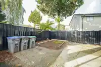 7346 129A STREET - thumbnail 35