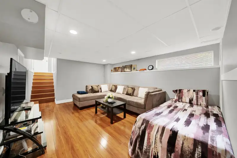 6324 130B STREET - photo 4 of 34