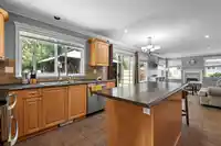 16208 93A AVENUE - thumbnail 12