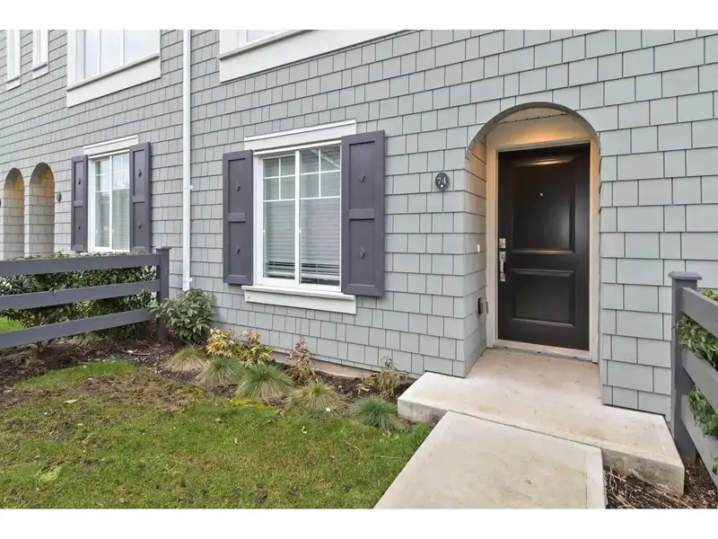 74 15778 85 AVENUE - photo 2 of 23