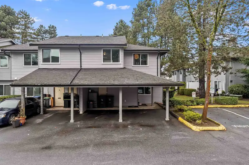 145 7287 140 STREET - photo 3 of 40