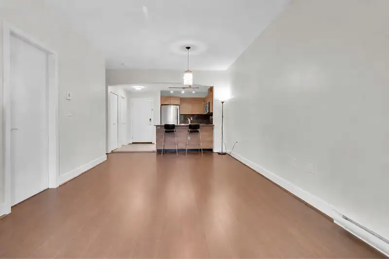 323 6688 120 STREET - photo 3 of 35