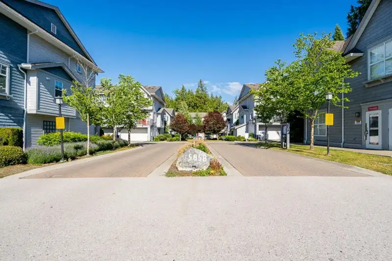 46 5858 142 STREET - photo 1 of 39