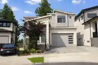6342 150A STREET - thumbnail 2