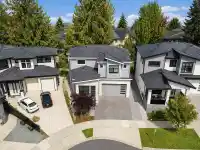 6342 150A STREET - thumbnail 4
