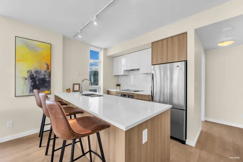 2909 6461 TELFORD AVENUE - photo 3 of 25