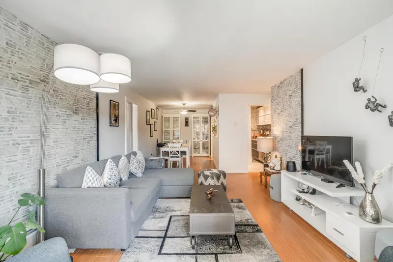 104 327 NINTH STREET - photo 1 of 25