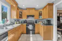 8333 167A STREET - thumbnail 11