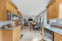 8333 167A STREET - thumbnail 10