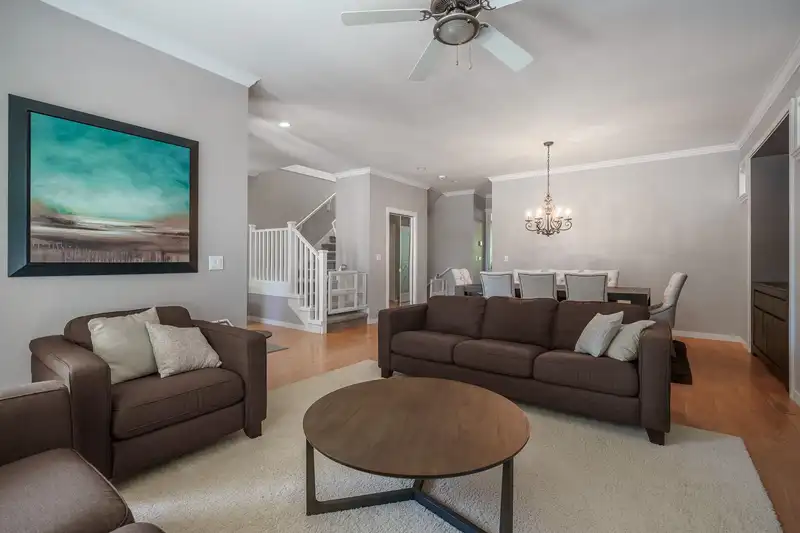 14775 59A AVENUE - photo 3 of 40