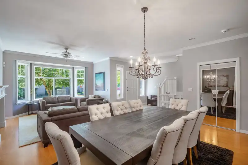 14775 59A AVENUE - photo 4 of 40