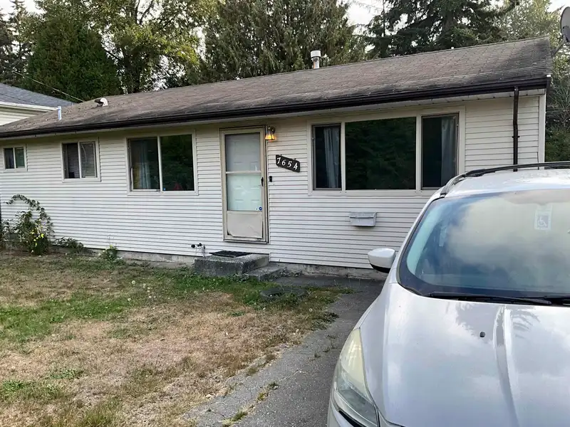 7654 126A STREET - photo 2 of 11