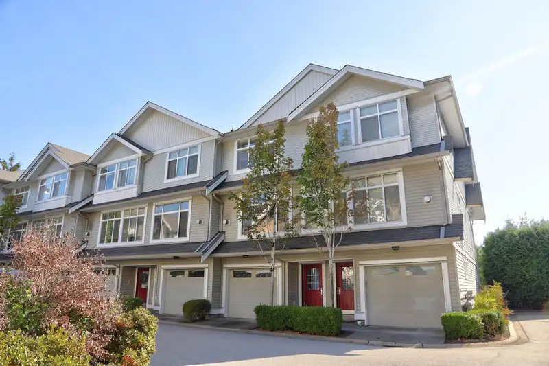 13 19330 69 AVENUE - photo 1 of 15