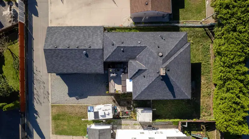14290 88 AVENUE - photo 2 of 23