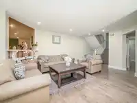 18 8250 121A STREET - thumbnail 4